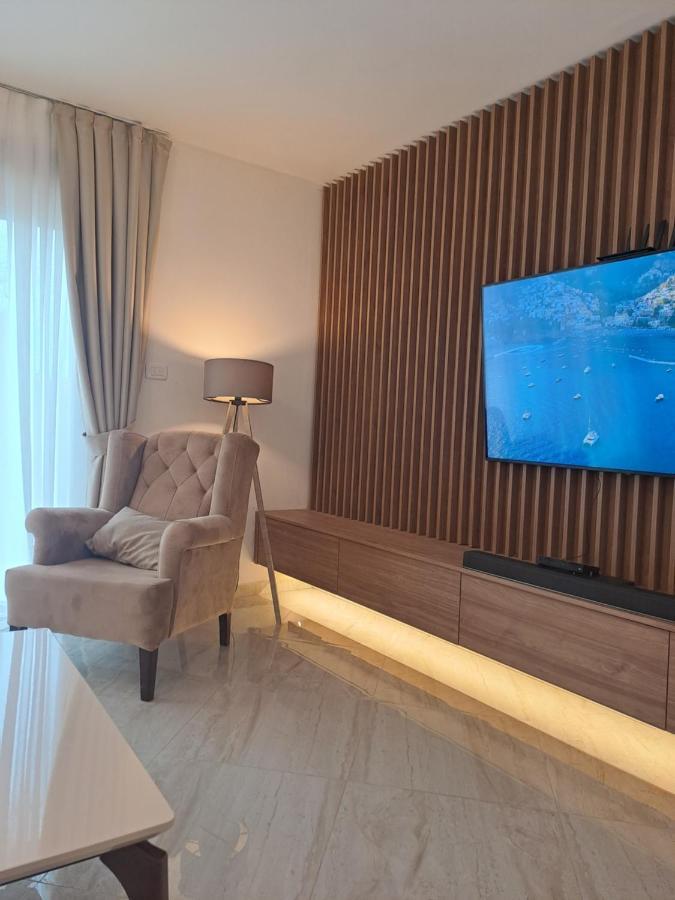 Lux Apartment Jovanovic Tivat Eksteriør billede